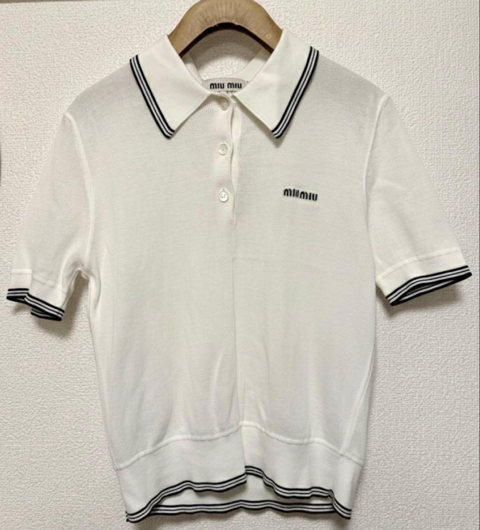 Miu Miu ストライプ ポロトップ　ホワイト