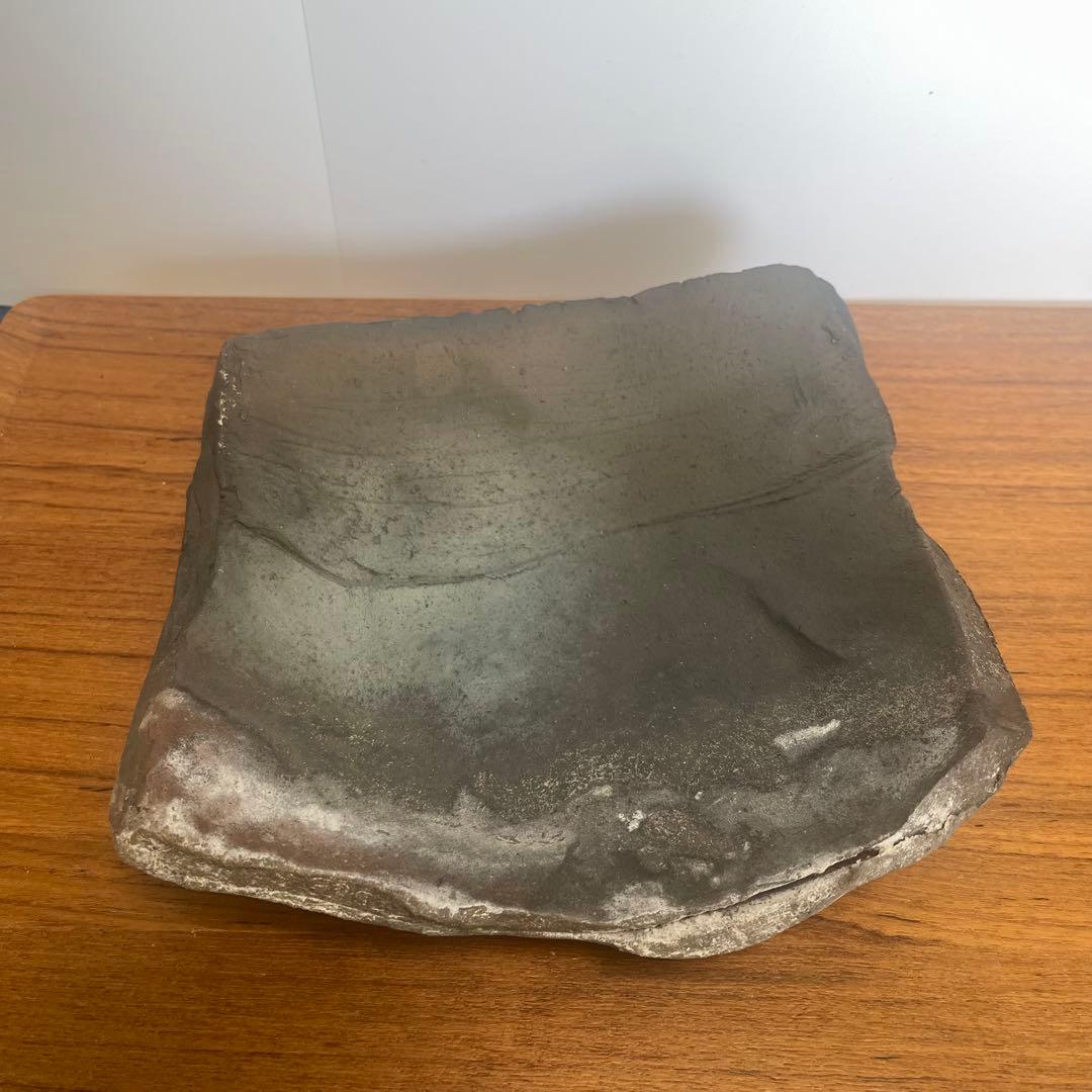 作家もの　真木孝成作　黒窯変角皿