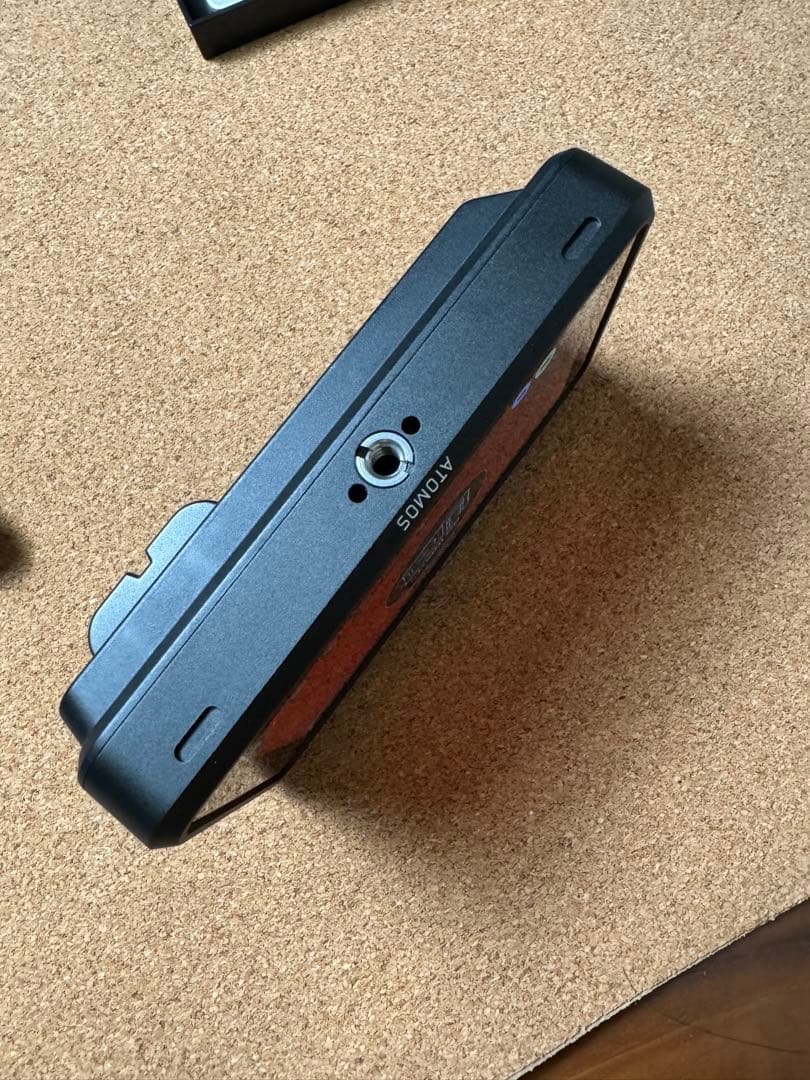 Atmos Ninja V モニター