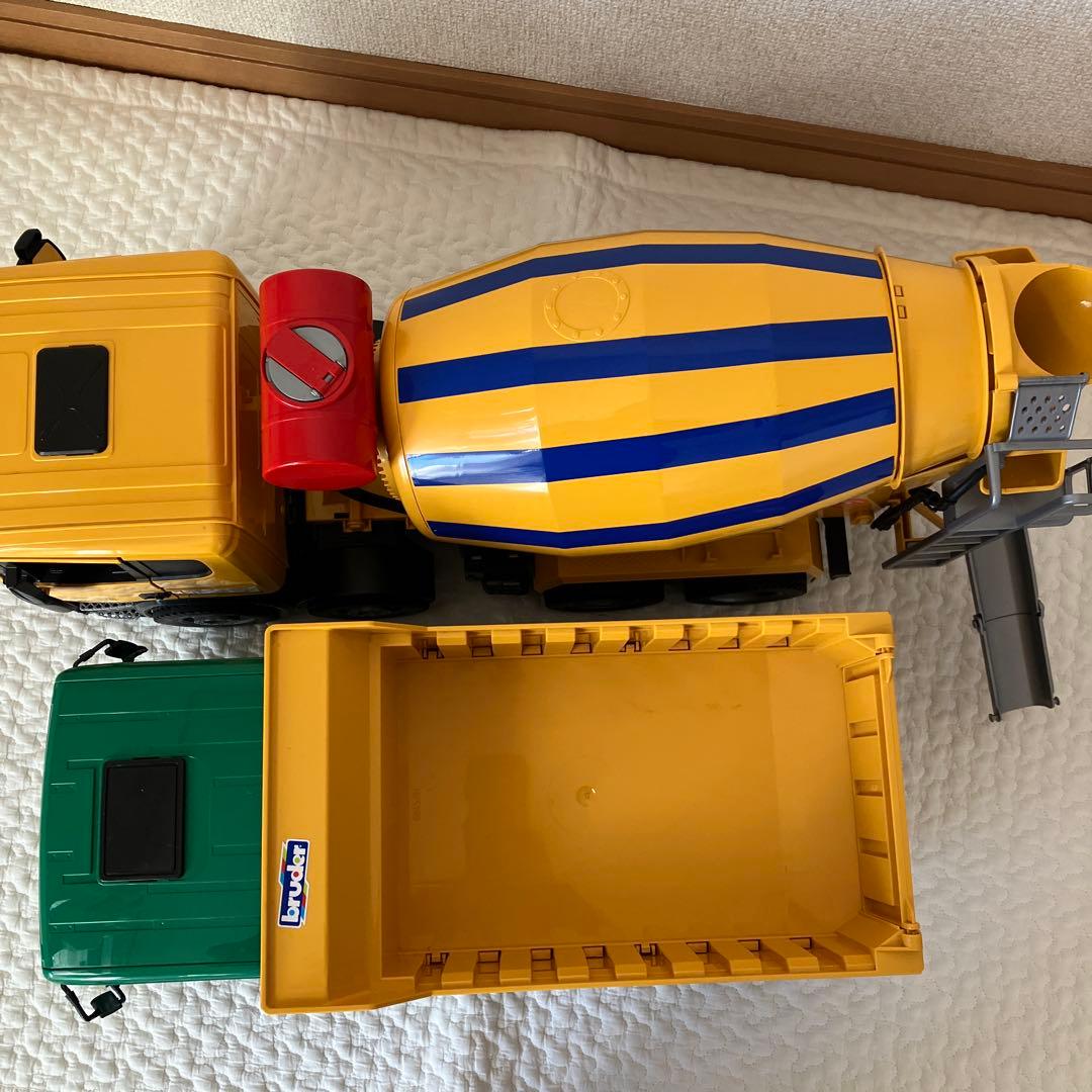 bruder ブルーダー　ミキサー車　ダンプカー　2台セット　ドイツ製