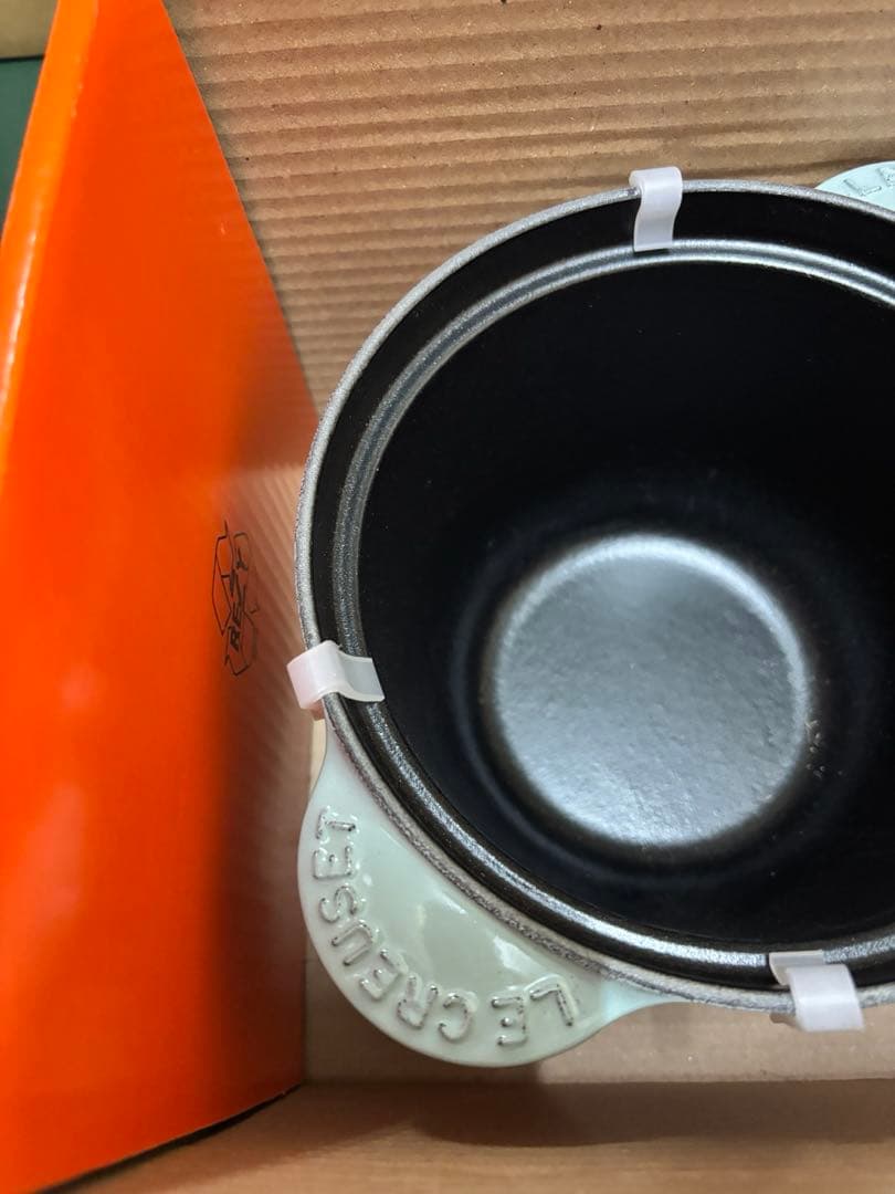 ルクルーゼ　ココット・エブリィ 18 シーソルト (ブラックマットホーロー)