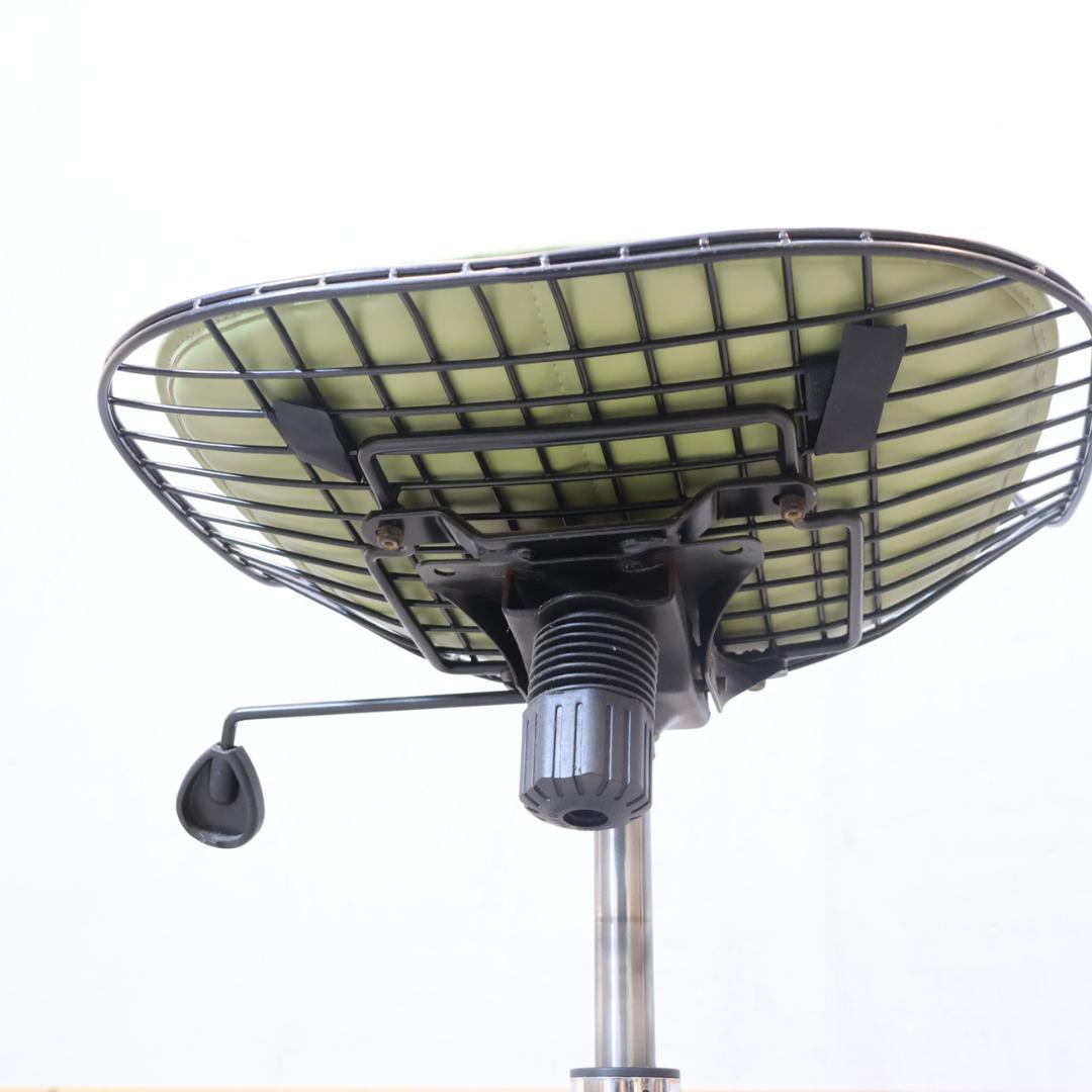 モダニカ ワイヤーチェア ブラック ローリングベース サイドシェル イームズ