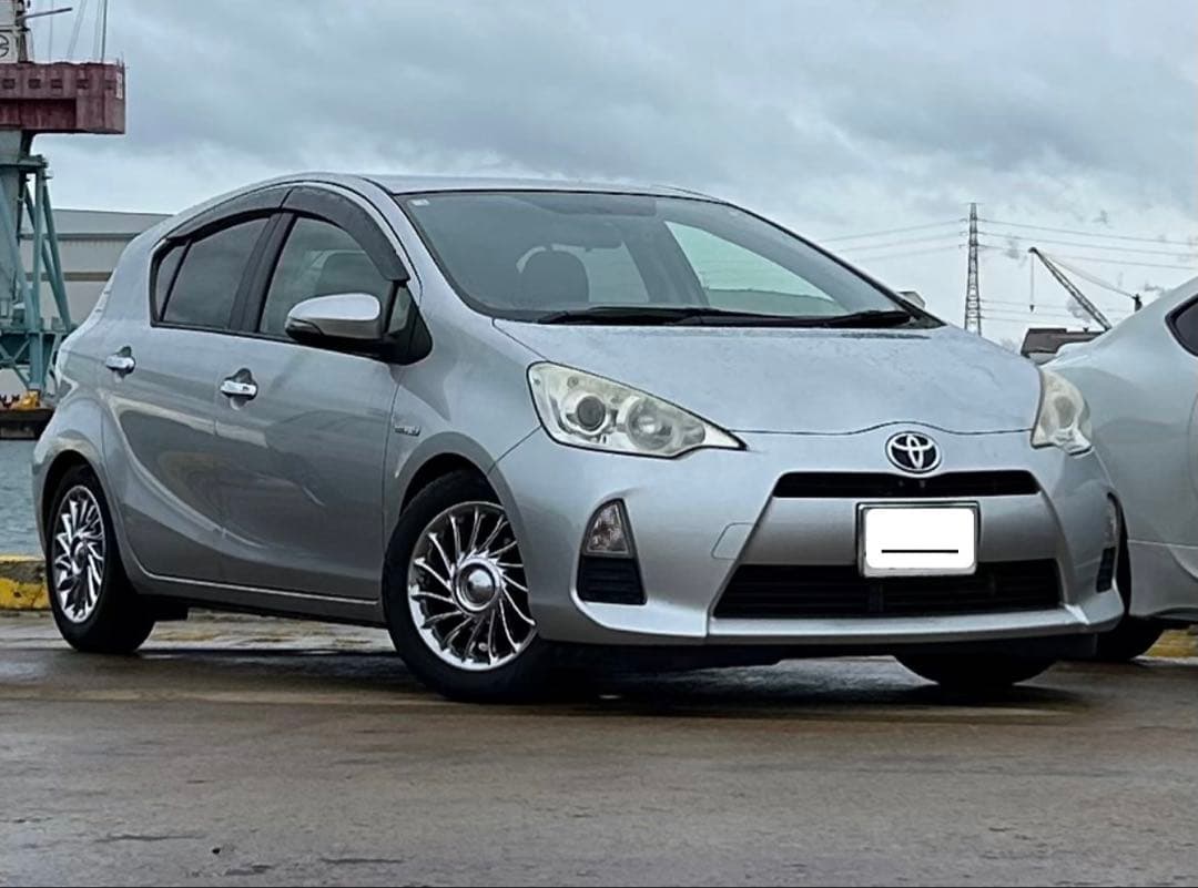 LT　トヨタbB純正メッキホイール　タイヤ・ナット付