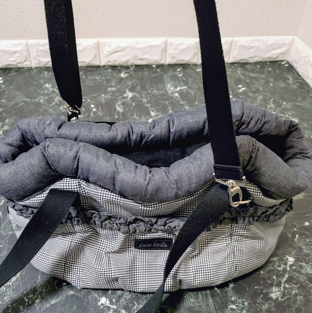 Luxe birdie ピクニックキャリー　モノトーン　斜め掛け可能　軽量