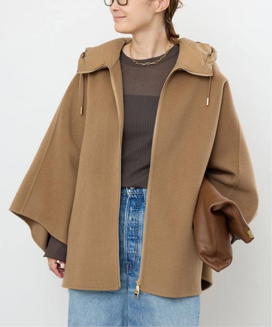 新品　タグ付き　【MY WHITE/マイホワイト】CAPE