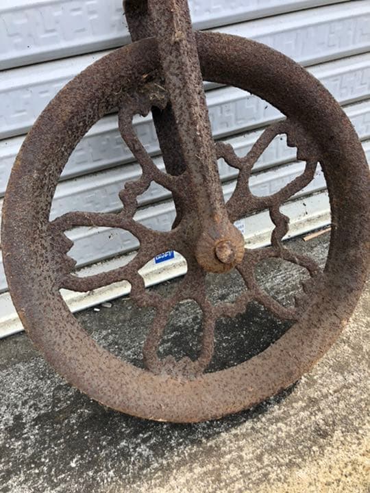 昭和レトロ・大正レトロ・アンティーク・井戸の滑車・インテリア・映画撮影・古民家