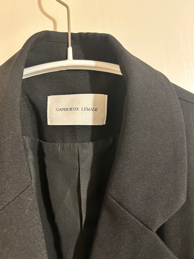 美品　カプリシューレマージュ　Ｗテーラージャケット　ブラック