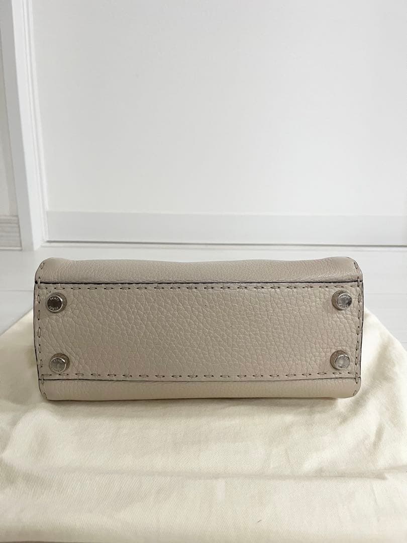 ⚪︎FENDI⚪︎ フェンディ ピーカブー ミニ セレリア パイソン 2way