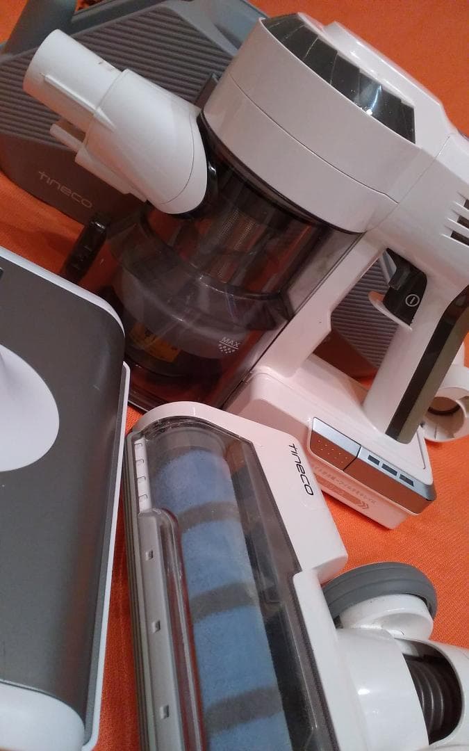 Tineco■コードレスクリーナー■掃除機■FB1853B■ハンディ兼用ティネコ