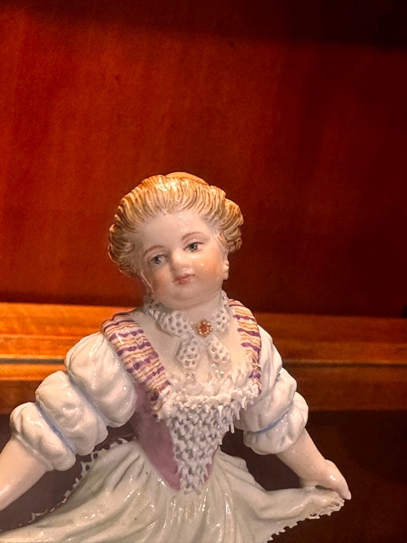 Meissen マイセン フィギュリン　人形 踊る少女