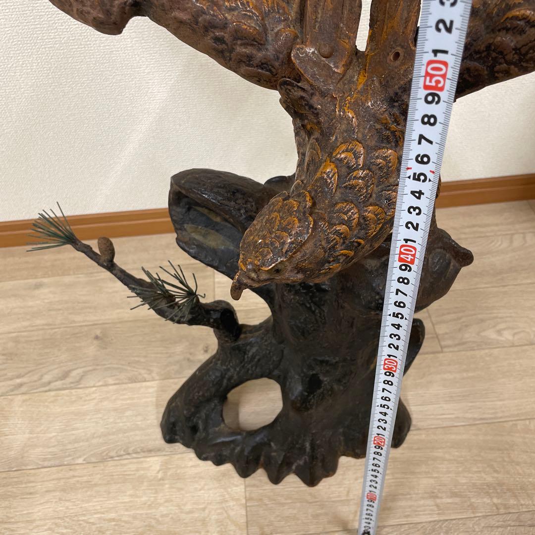 鷹　松　松の木　鳥　ブロンズ　鉄製品　鉄製　銅彫金　彫刻　鳥　アンティーク 金運