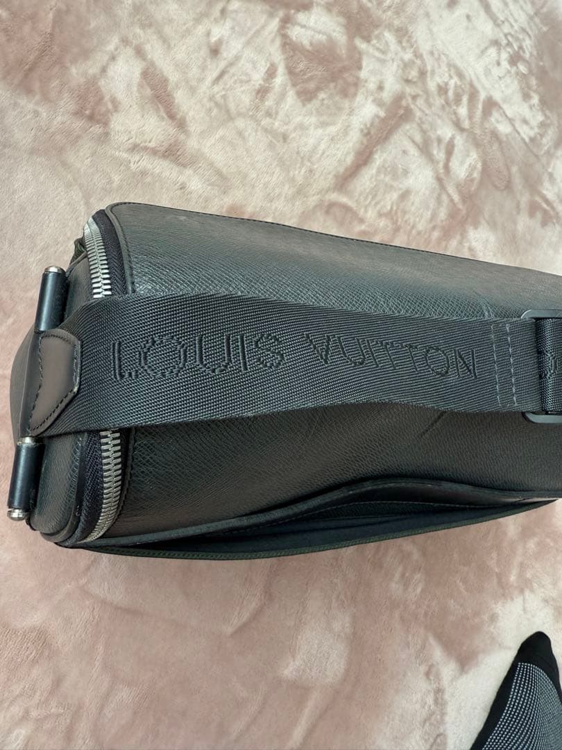 LOUIS VUITTON タイガ タイミール カバン ショルダーバッグ
