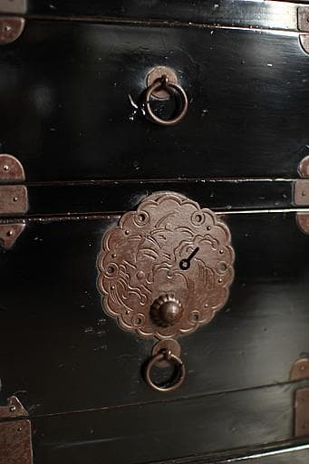 綺麗な丸金具庄内箪笥　抽斗6杯　タンス　収納　古家具　古民家　時代家具