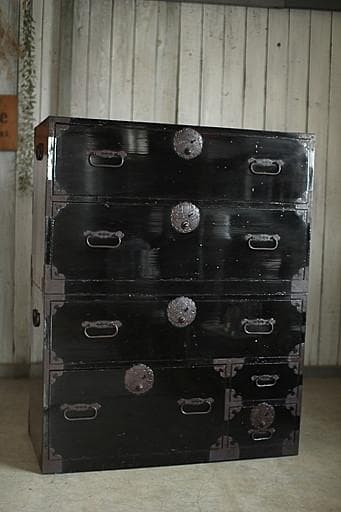 綺麗な丸金具庄内箪笥　2段　中桐　タンス　収納　古家具　古民家　時代家具