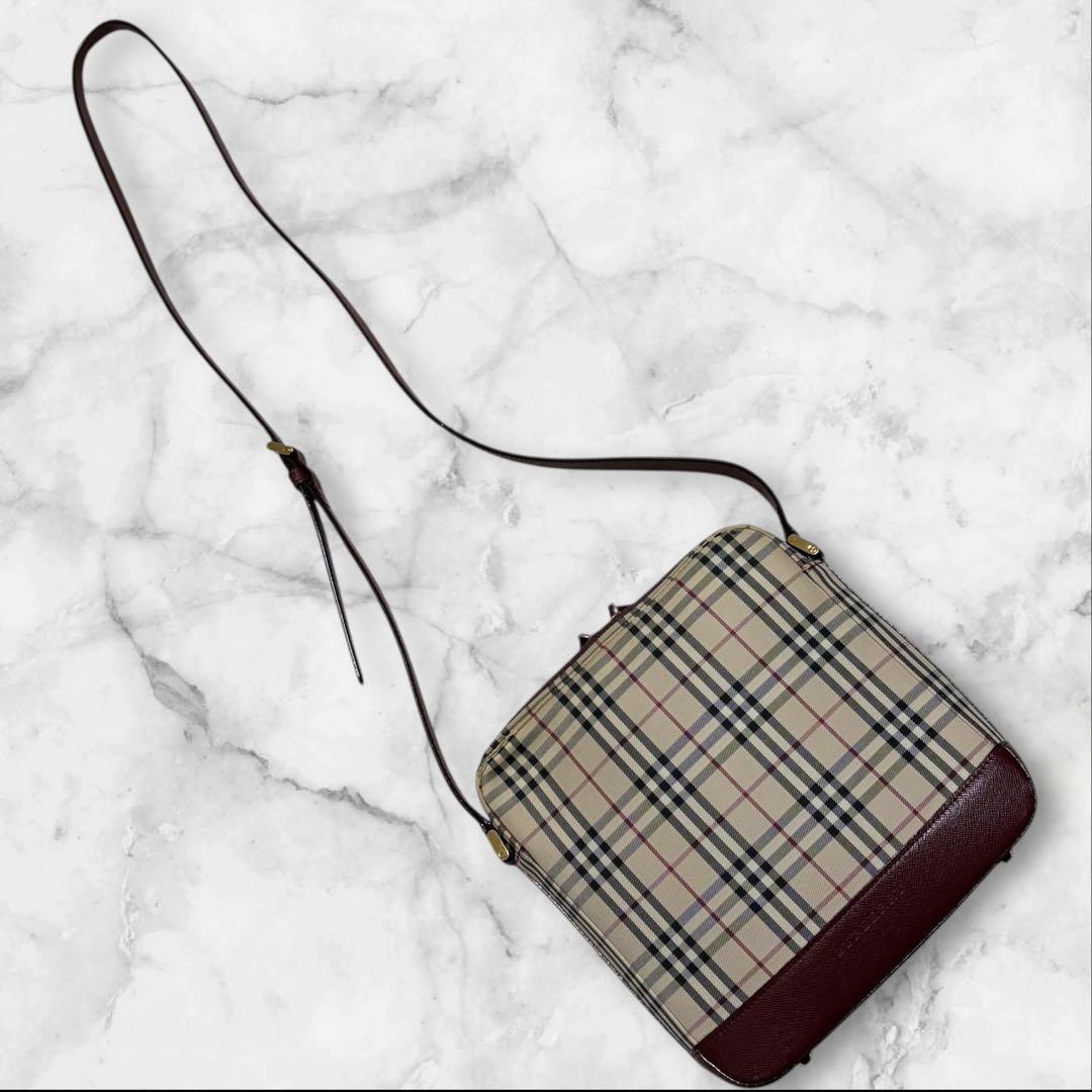 Burberry バーバリー　ショルダーバッグ　ノバチェック　レザー　レッド