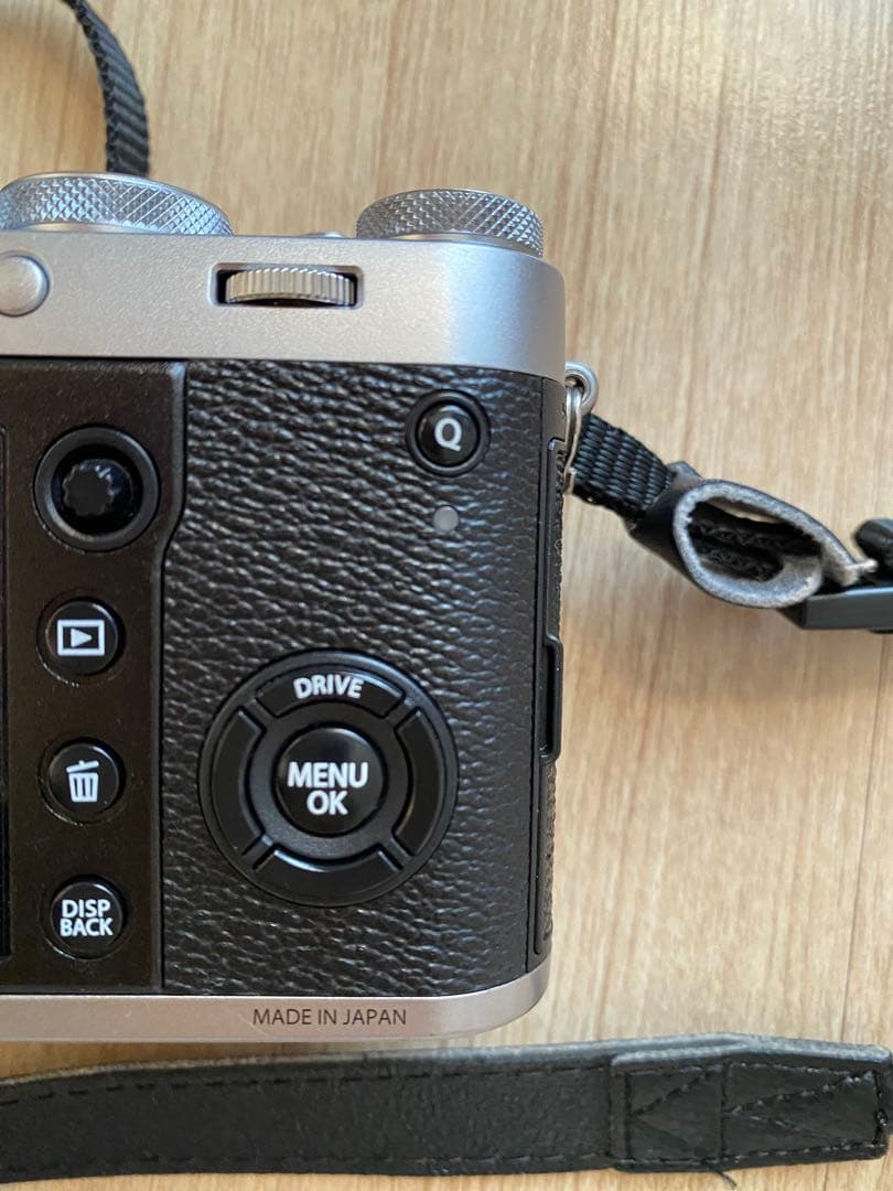 Fujifilm X100F 本体レンズ箱付き　説明書付き