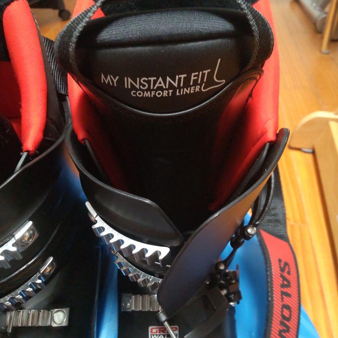 美品。未使用に近い。サロモン　スキーブーツ　正規品。