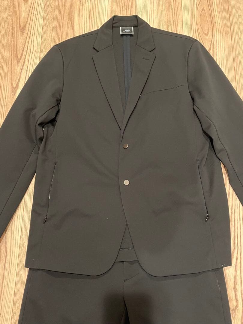 Newbalance MET24 セットアップ 黒　M ジャケット　パンツ