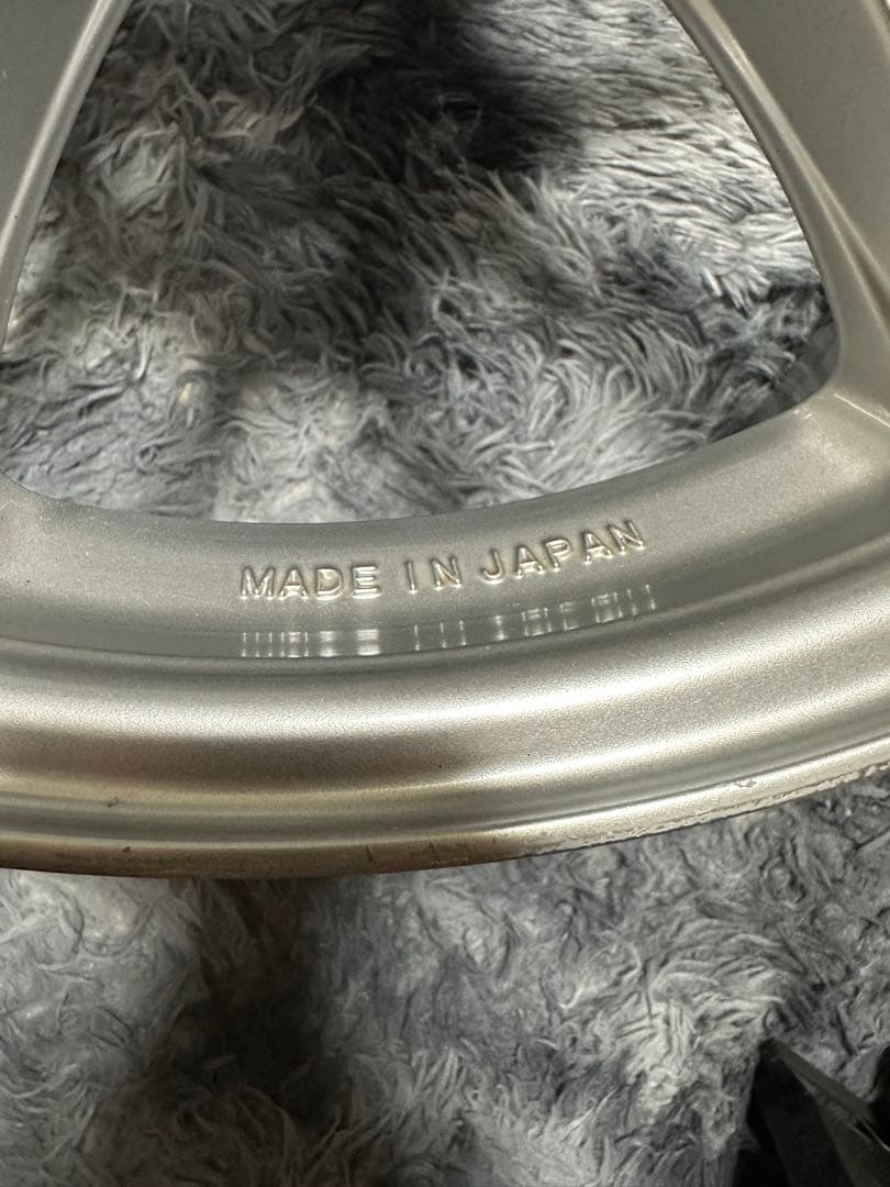 よっし～１００３ ②Aベンツ用 エンケイ PF01 18インチアルミ 2本