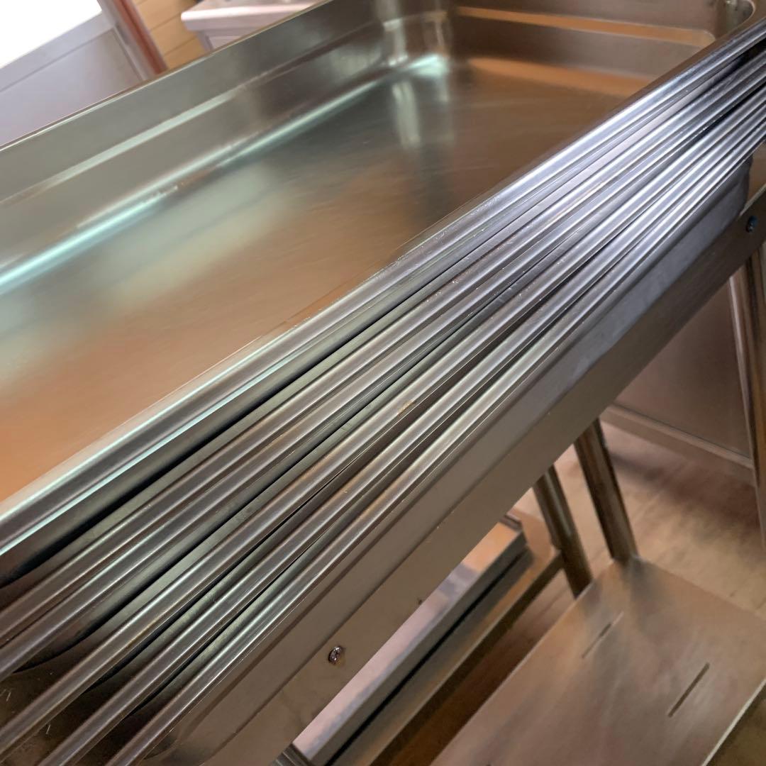 GN1/1ハンドル付きホテルパン6枚　蓋1枚