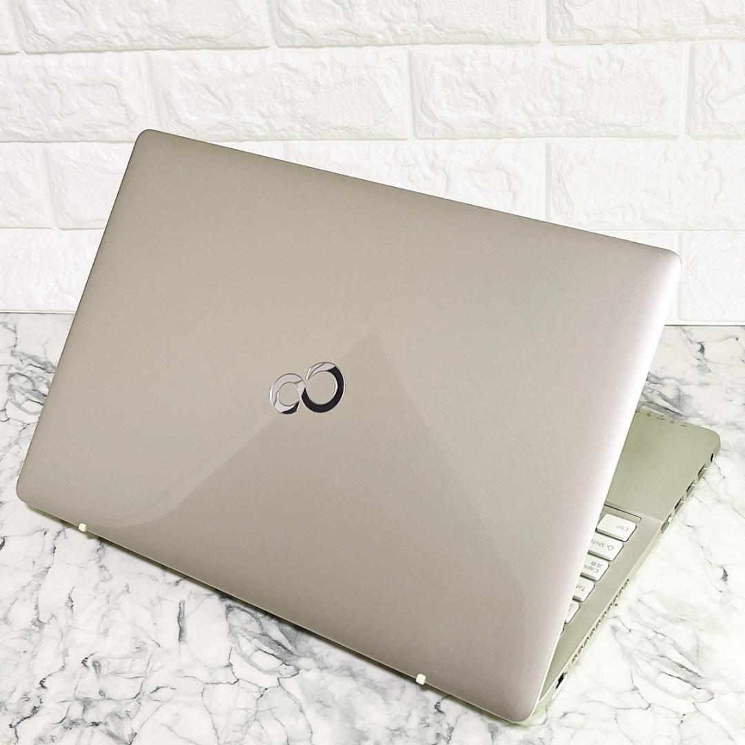 美品ゴールド✨Windows11✨爆速SSD薄型ノートパソコン✨カメラ・オフィス