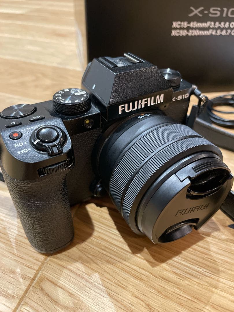 富士フイルム FUJIFILM X-S10 XC15-45mm