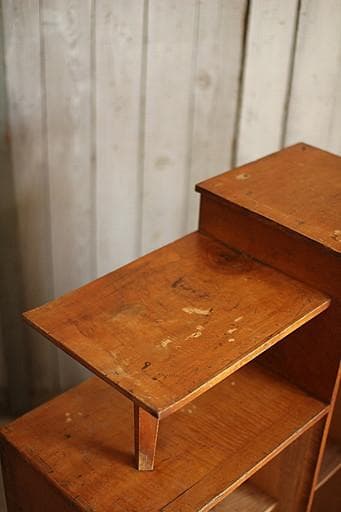 古い小ぶりな木枠ガラス戸棚　収納棚　食器棚　キャビネット　古家具