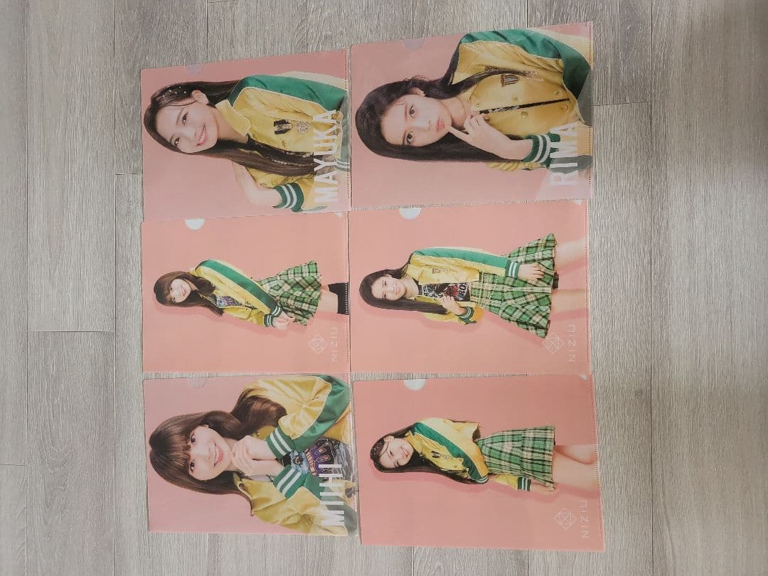 NiziU グッズセット　1番くじ　 壁掛け時計 スピーカー　クッション