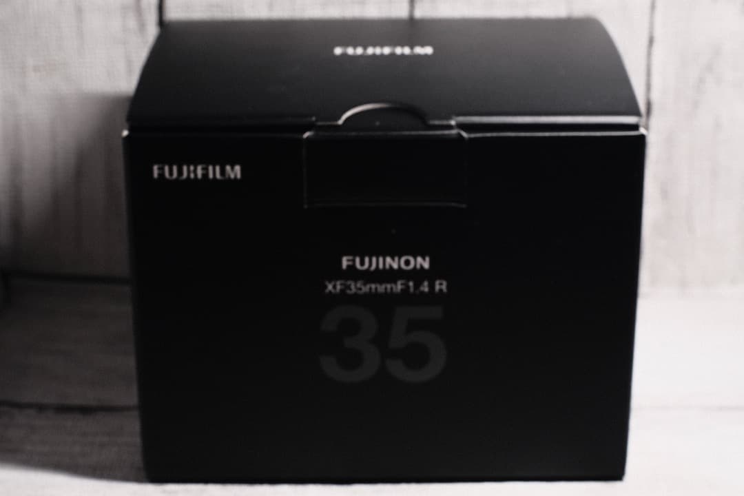 レンズ(単焦点) FUJIFILM XF 35mm f/1.4 R SUPER EBC