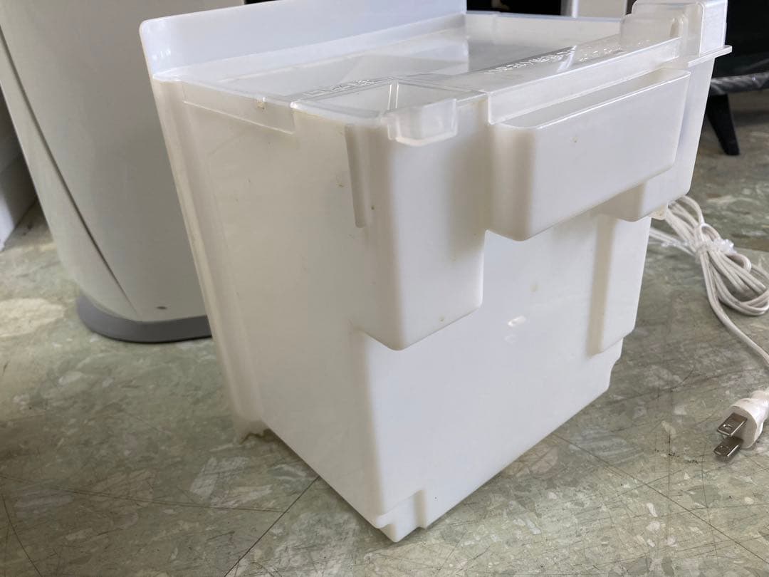 CORONA 除湿機 CD-S6322 衣類乾燥除湿機　中古