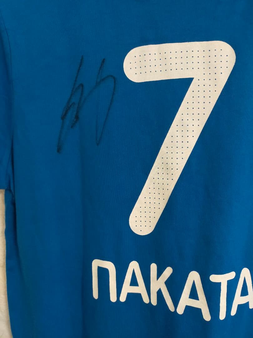 中田英寿　直筆サイン入りシャツ　極美品