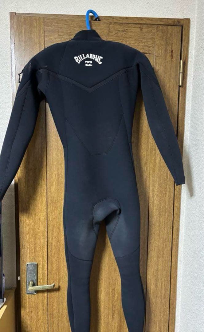 BILLABONG ブラック フルスーツ