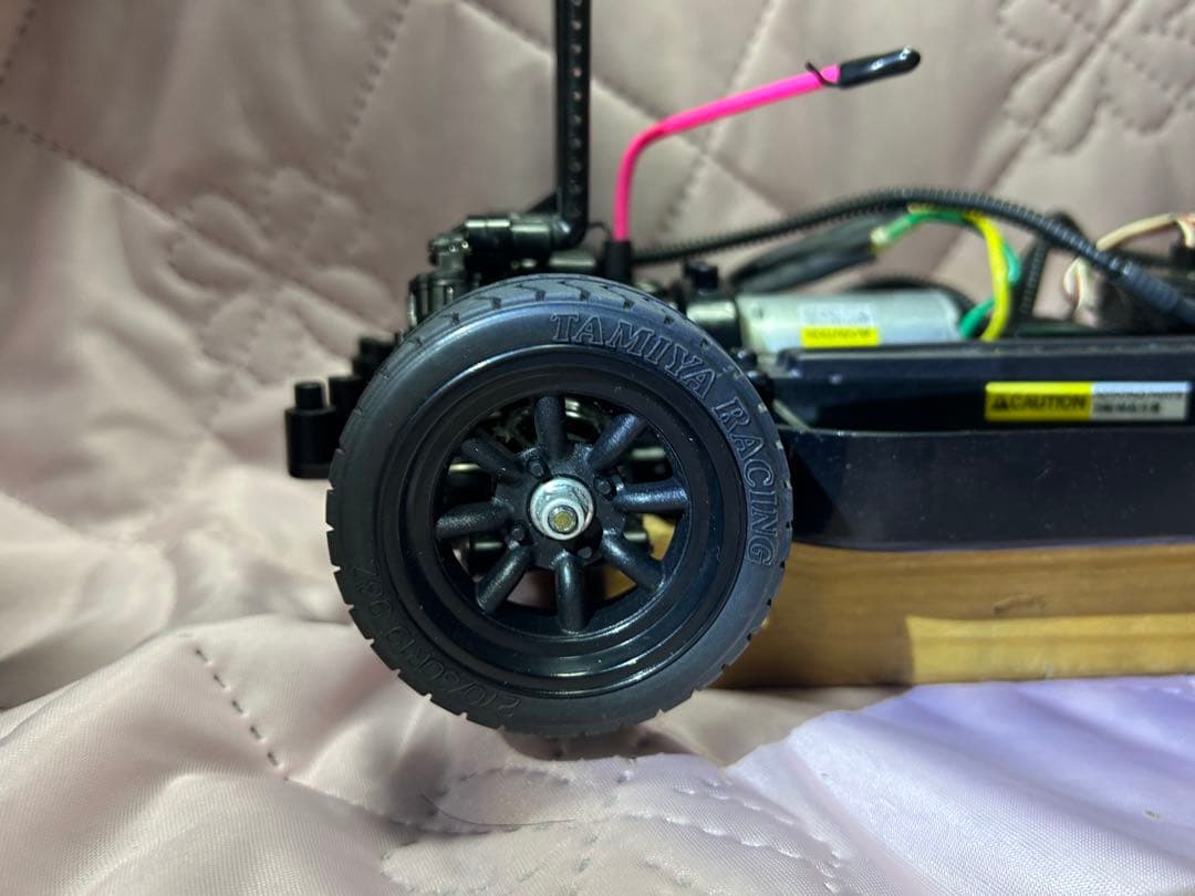タミヤTT01ファイスペセトTRE01受信機とESCが一体型バッテリー充電器付き