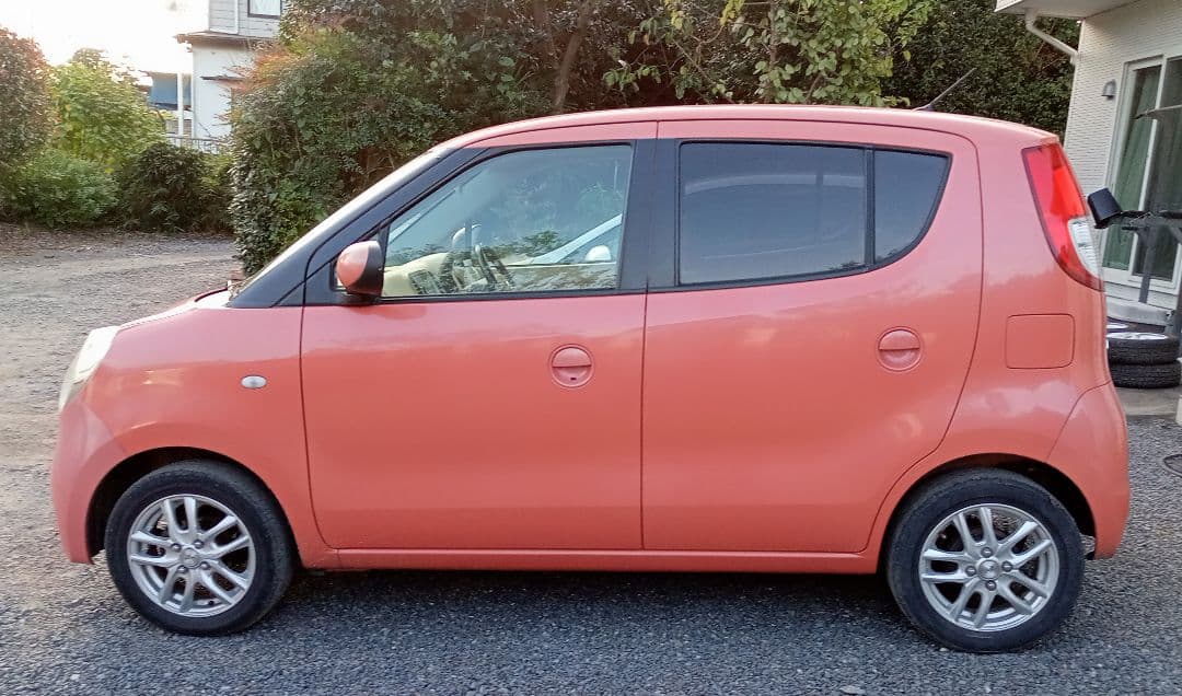 H２２年式 で車検R９年４月の日産モコ　足として良し　部品取りもよし13万k台