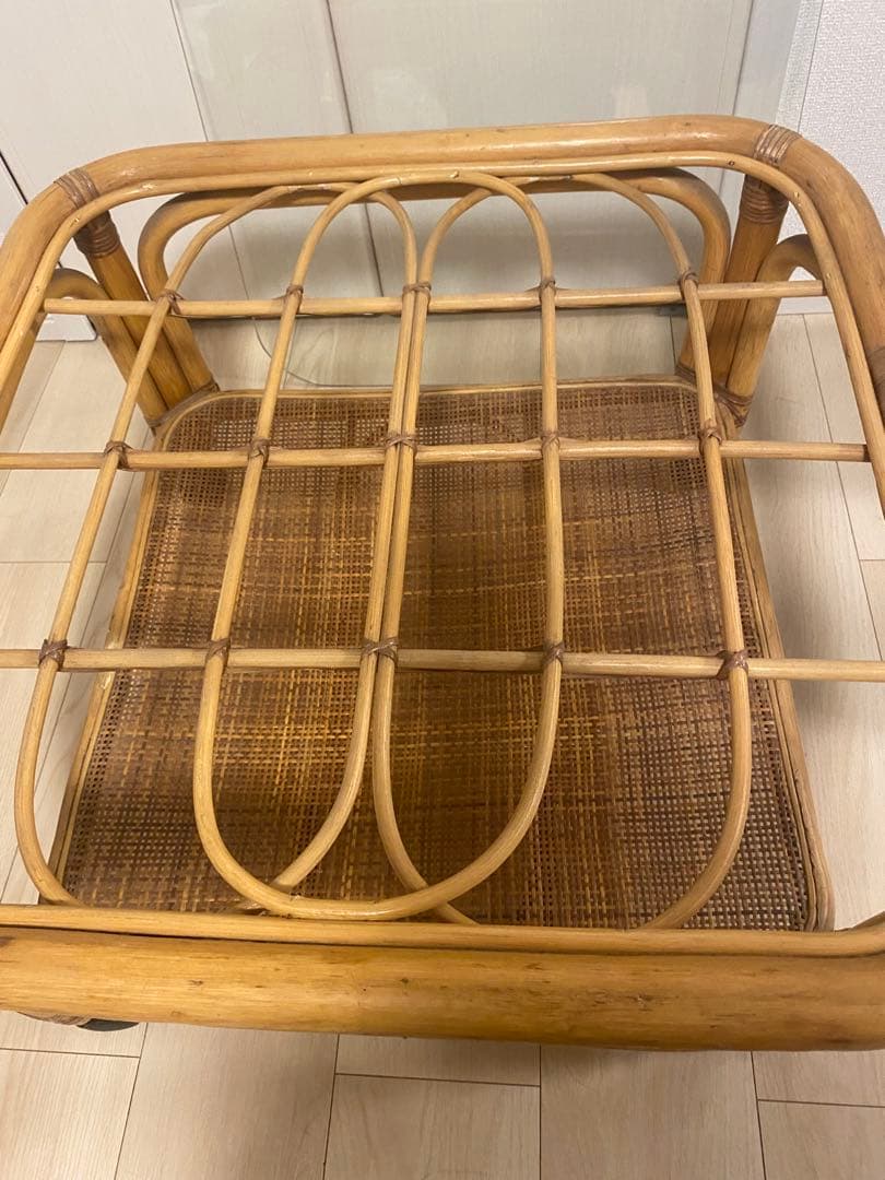 【訳アリ】籐　ラタン製　ガラステーブル 昭和レトロ　アンティーク　北欧　軽量