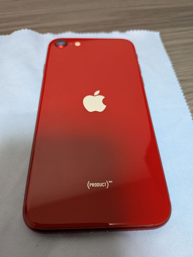 iPhone SE (第3世代) RED　本体のみ
