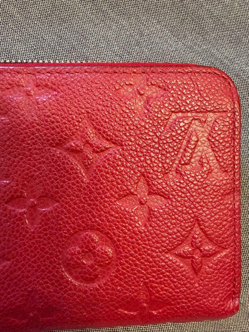 ルイヴィトン ジッピーウォレット