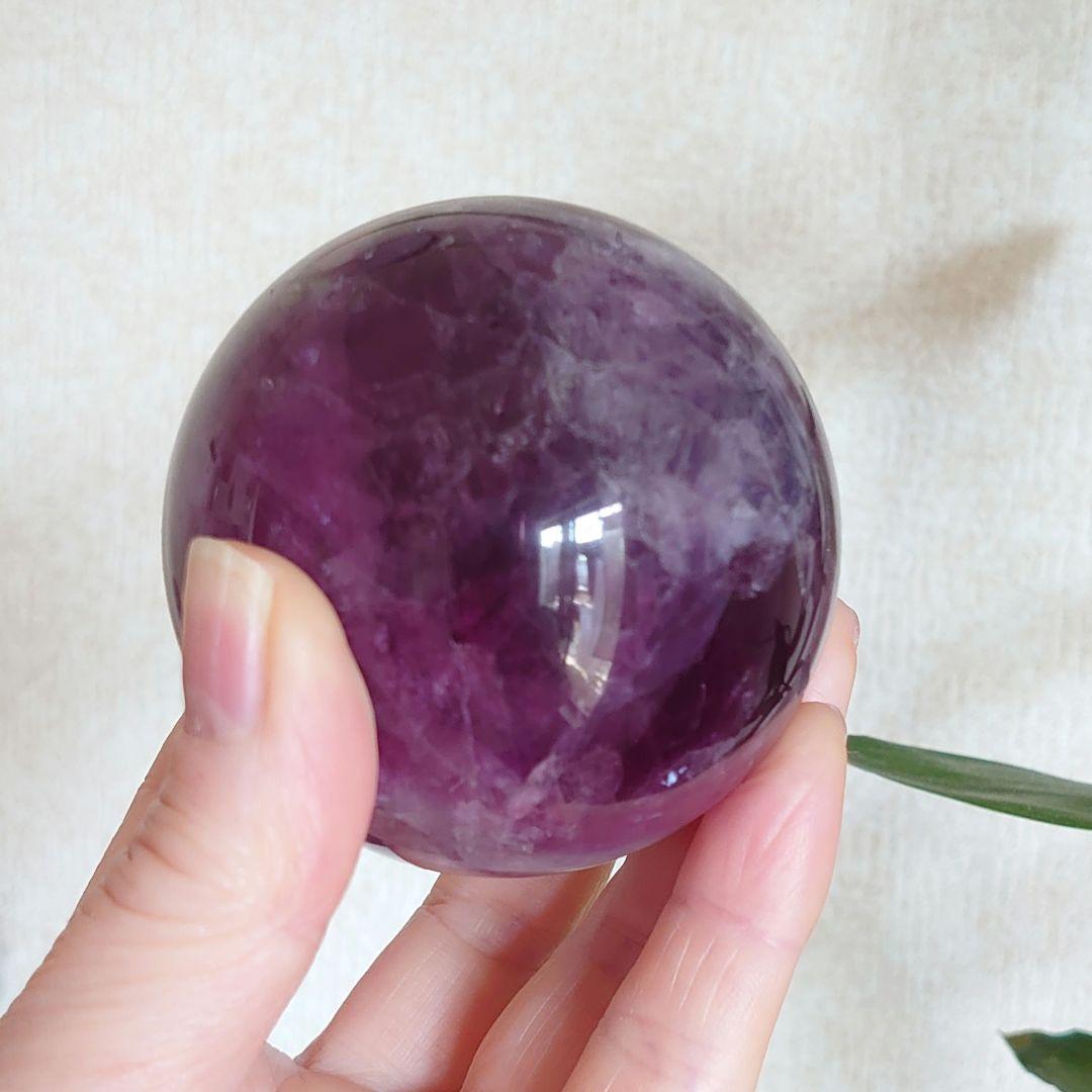 パープルピンクフローライト　丸玉B　素敵な逸品