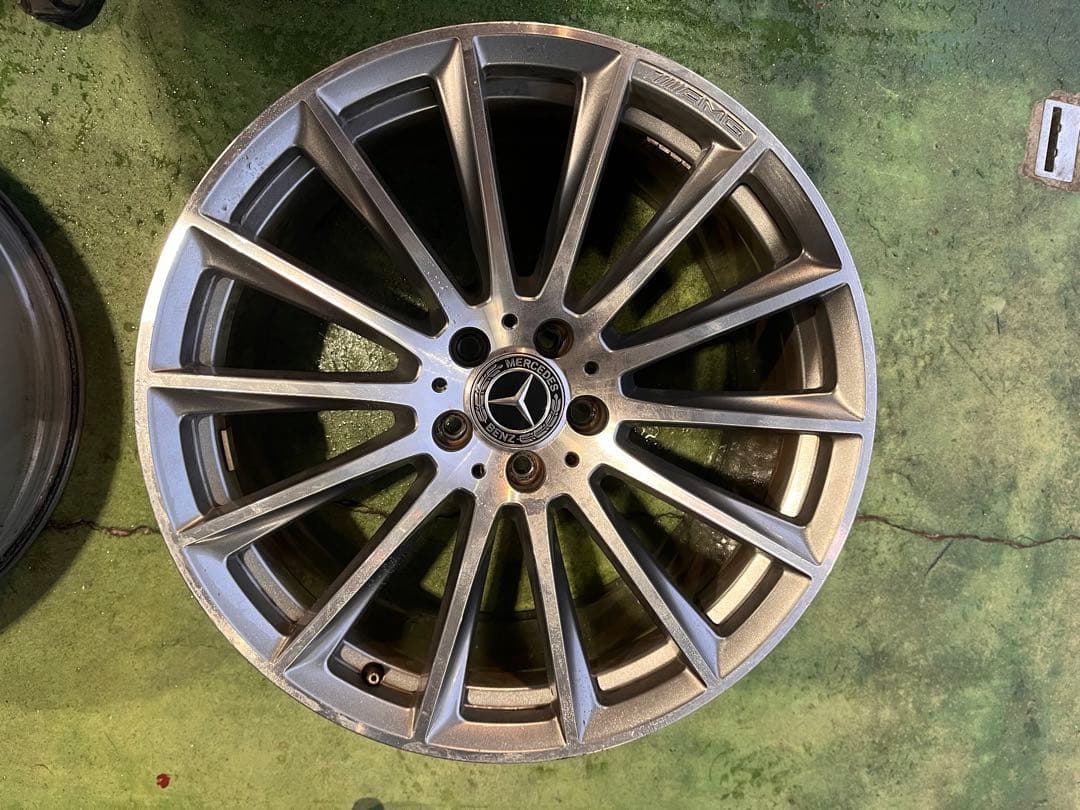 メルセデスベンツ　SクラスAMG純正ホイール　20インチ