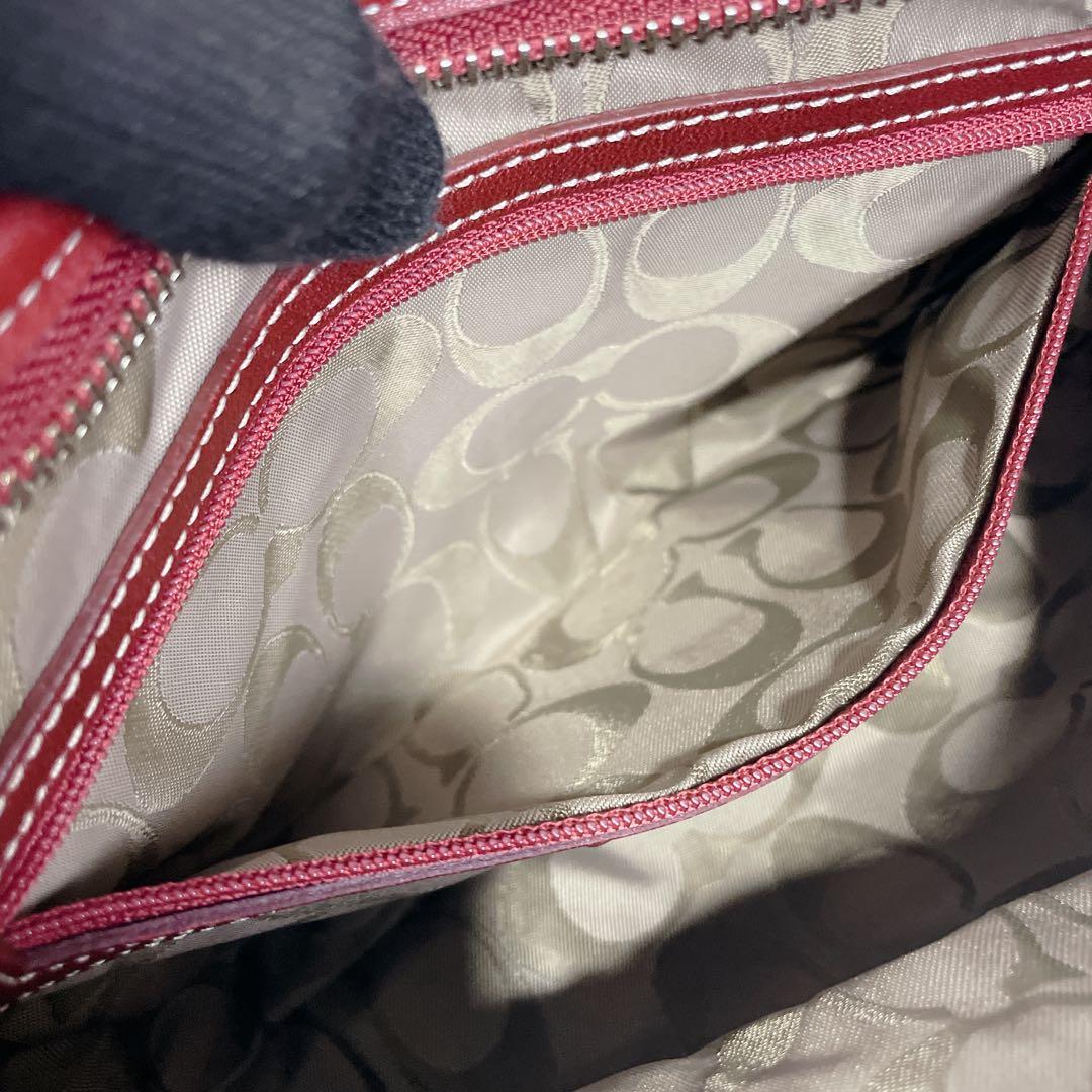 新品同様✨COACH アクセサリーポーチ ホーボー レッド 肩掛け オールレザー