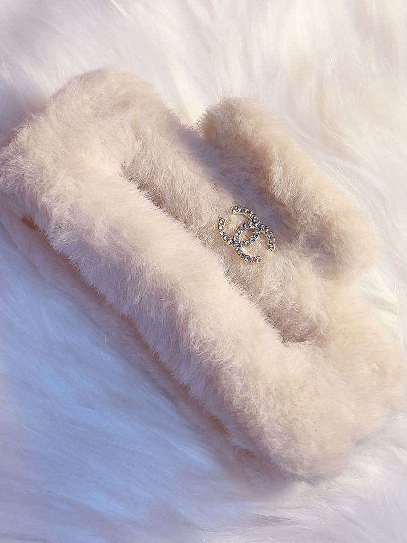 ✧︎*。CHANEL バレッタ ファー アイボリーベージュ ノベルティ ✧︎*。