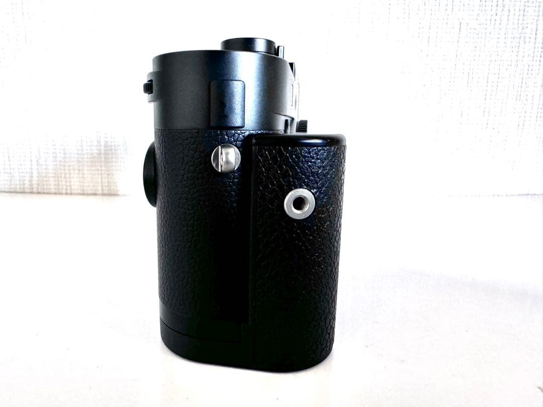 ライカ Mモノクローム Typ246 本体＋ハンドグリップ