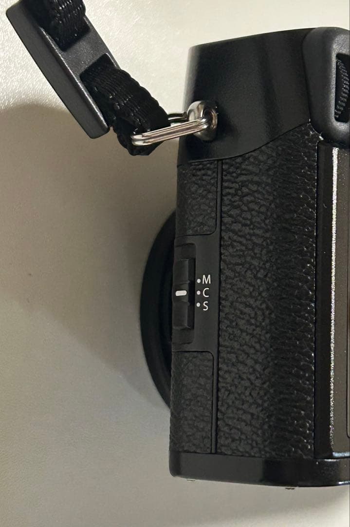 【美品】FUJIFILM X100F ブラック 専用レザーケース付き