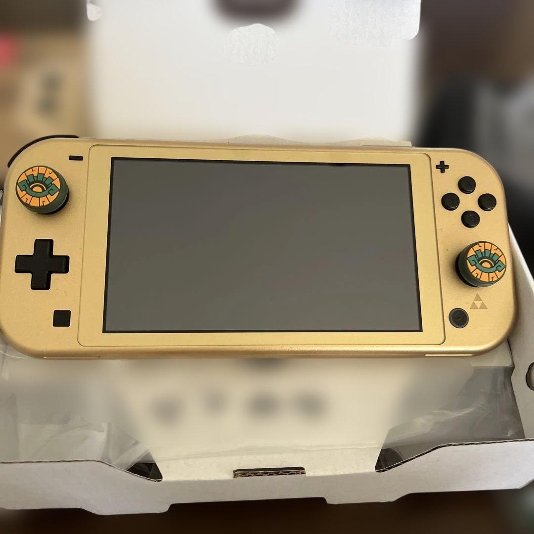 Switch Lite本体 ハイラルエディション　週末限定値下げ中