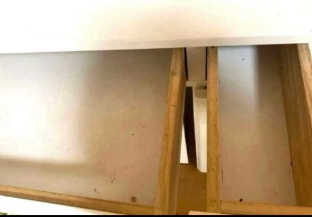 シンプルホワイトドレッサー　鏡