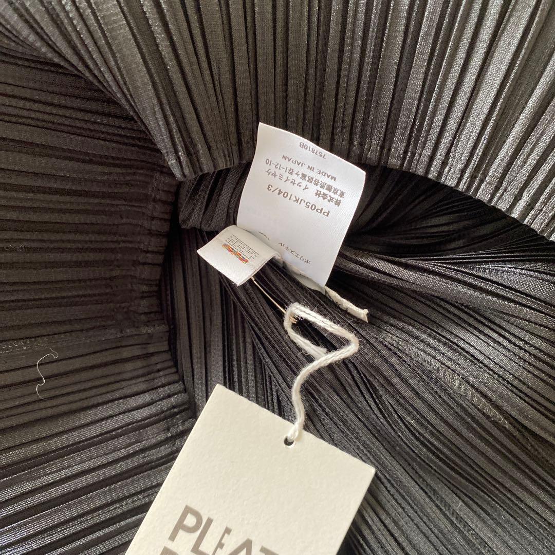 新品タグ付き　プリーツプリーズ　BASICS ブラック　ハイネック