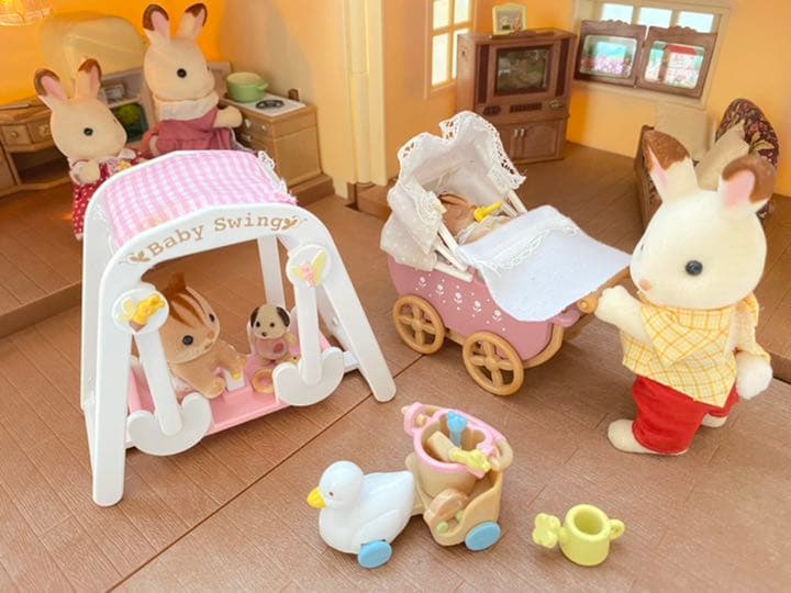 【タイムセール！全ての小物付き】シルバニアファミリー　あかりの灯る大きなお家