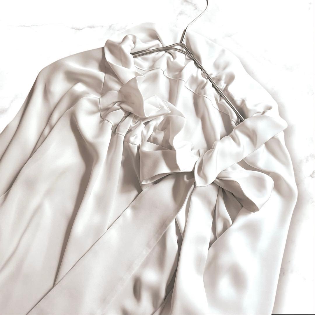 美品✨デザインワークス　サテンリボンブラウス　ボウタイ　日本製　38