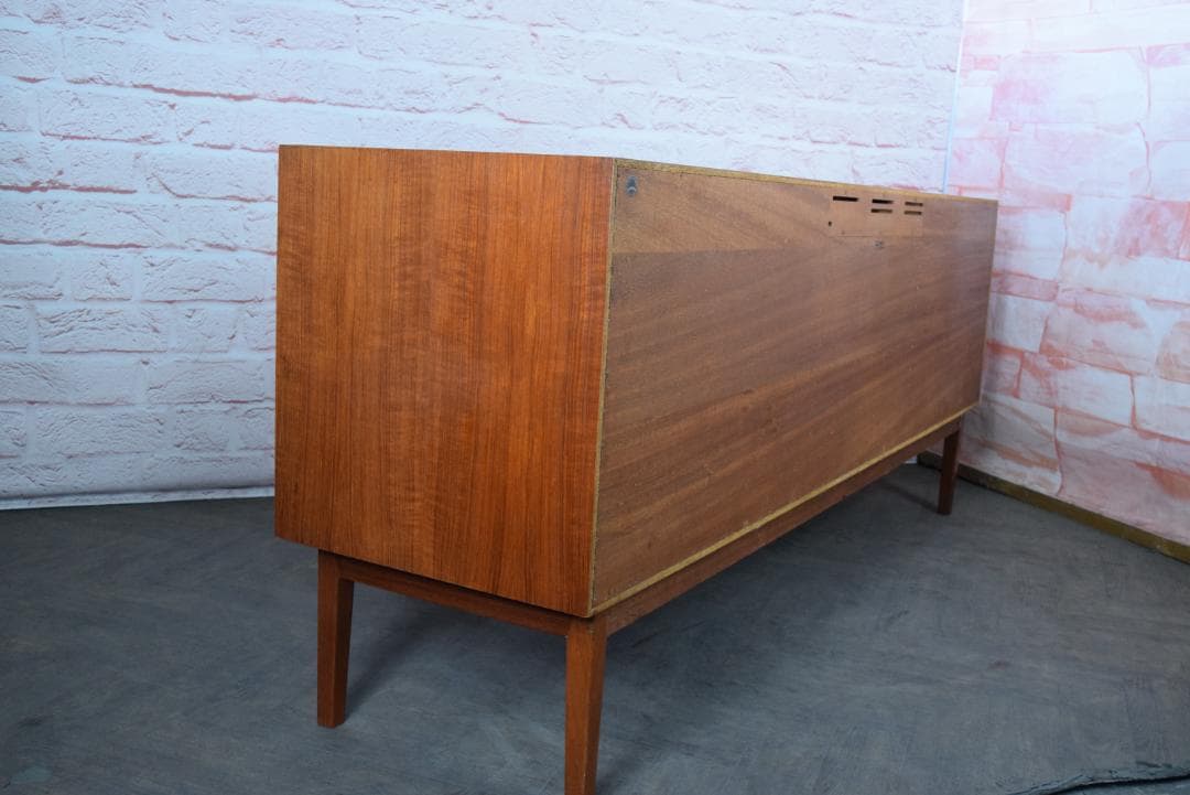 1960s Lloyd's Antiques HORNSLET サイドボード